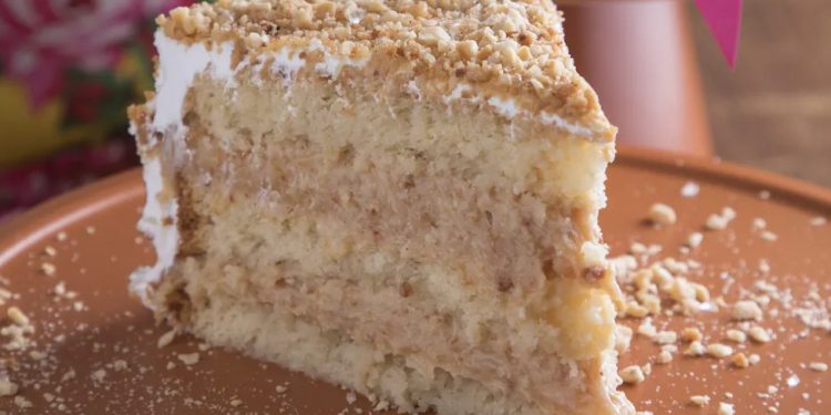 Bolo de Paçoca, amendoim e doce de leite