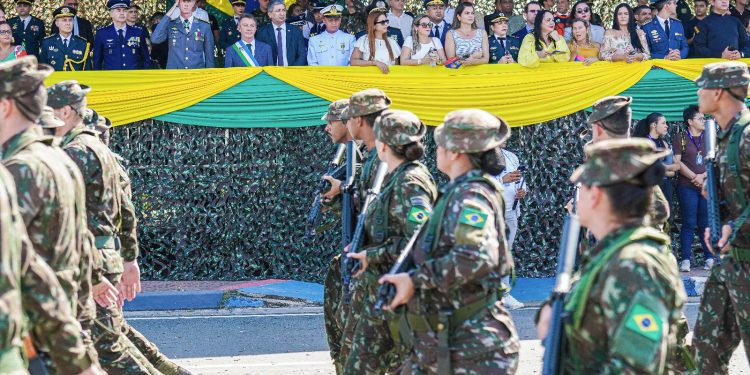 7 DE SETEMBRO  Desfile cívico-militar de Independência reúne cinco mil pessoas em Boa Vista