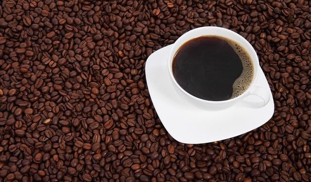 Anvisa proíbe três marcas de “café fake” contaminadas com toxina; saiba quais