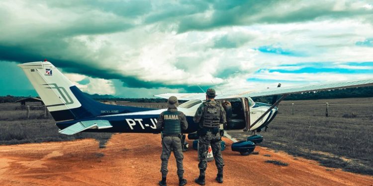 PF intercepta aeronave ligada a garimpo ilegal em Roraima