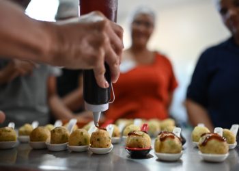 COMIDAS DE BOTECO  Curso inédito da Escolegis ensina quitutes para empreender e inovar no Dia dos Pais