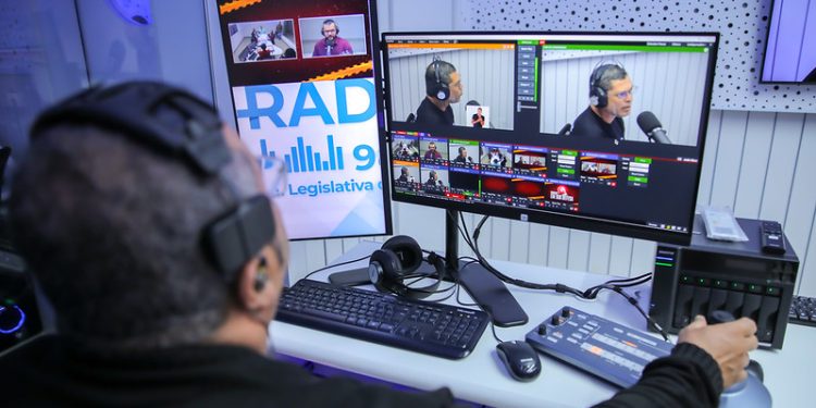 DIA DO RADIALISTA  Assembleia Legislativa destaca importância dos profissionais do rádio em Roraima