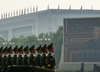 China mostra tríade de armas nucleares e exibe poder bélico em desfile que exalta Xi