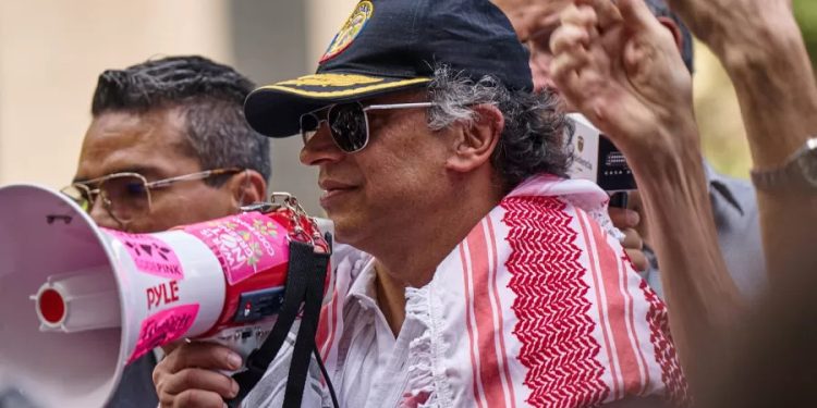Governo Trump diz que vai revogar visto de Gustavo Petro após ‘ações incendiárias’ em NY