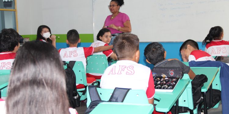 EDUCAÇÃO ESPECIAL  Governo de Roraima realiza capacitação para atendimento emergencial a estudantes neurotípicos e neurodivergentes