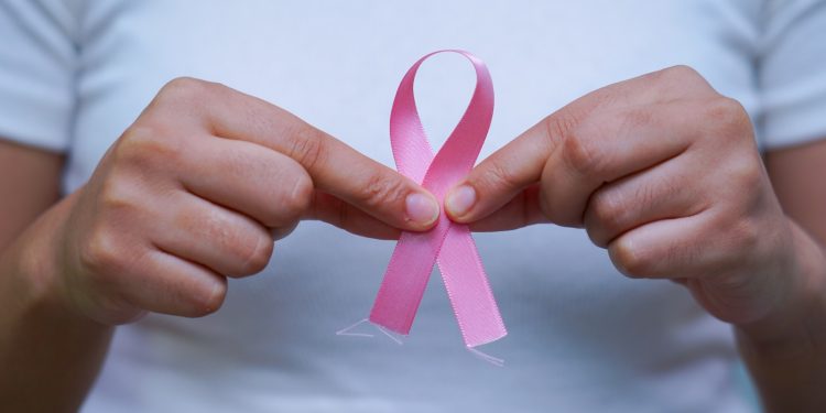 ATENÇÃO ÀS MULHERES  ALERR reforça ações do Outubro Rosa e políticas de combate ao câncer de mama