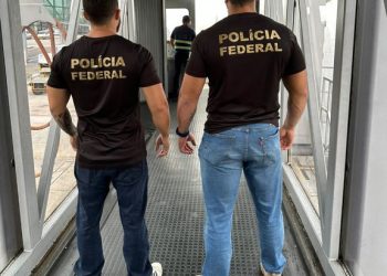 PF prende dois foragidos da justiça no Aeroporto de Manaus
