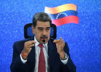 Venezuela liberta 99 detidos após protestos por reeleição de Maduro