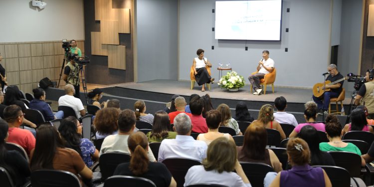 PROGRAMA DE AUDITÓRIO     “Plenarinho em Movimento” inspira reflexão, acolhimento e cuidado com a saúde mental   