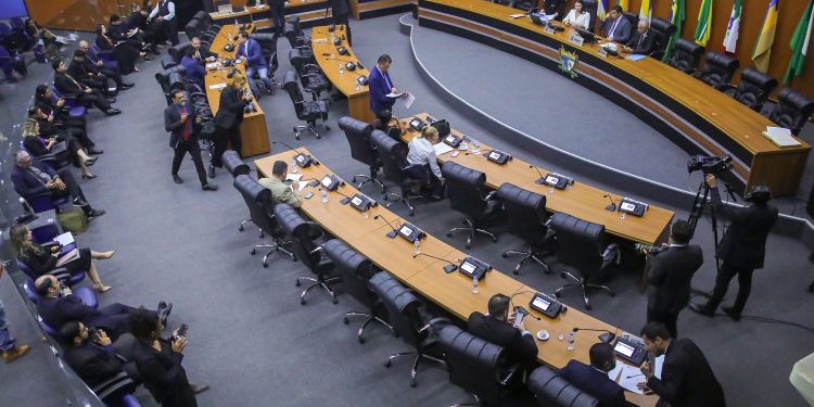 FUNCULTURA Deputados aprovam atualização da lei para ampliar acesso de artistas em Roraima