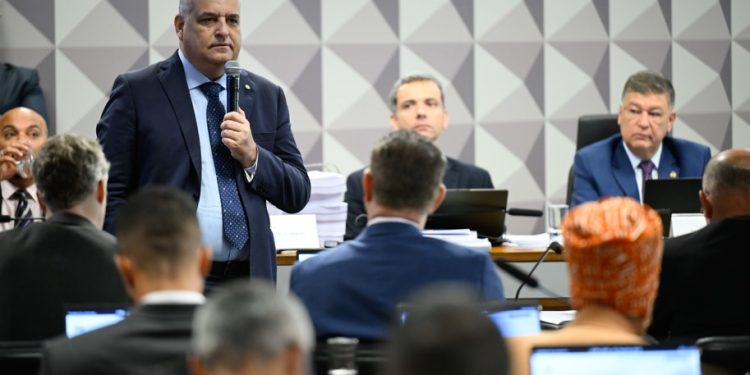 Veja como votou cada parlamentar no relatório da CPMI do INSS