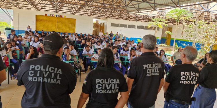 OPERAÇÃO MULHER SEGURA  Polícia Civil promove palestras sobre violência contra a mulher em escolas do Uiramutã