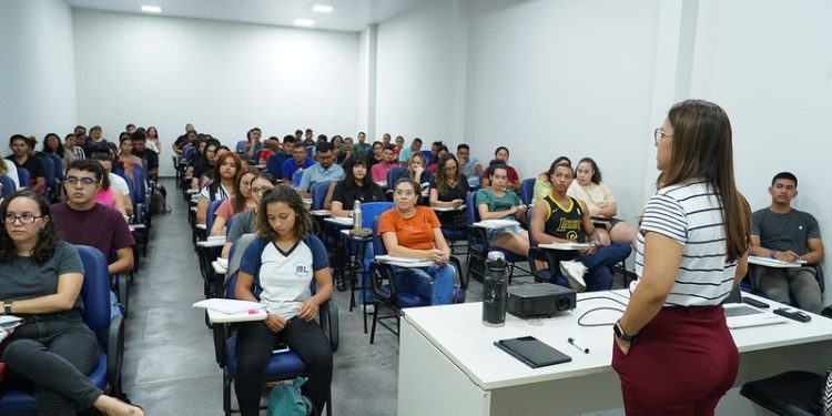 TEMPORADA 2026  Escolegis lança cursos presenciais e abre preparatório para concurso da ALERR