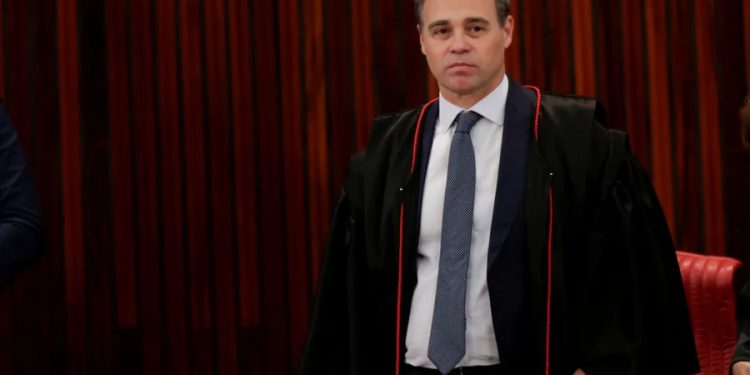 Careca do INSS pede R$ 156 mil para pagar trabalhadores, mas Mendonça nega