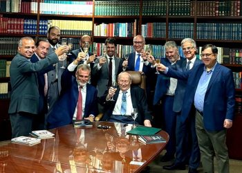 Jurista Ives Gandra toma posse na Academia Nacional de Direito Desportivo