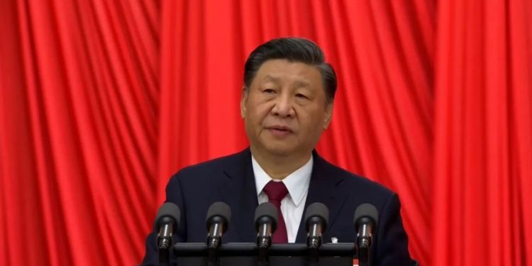 Xi Jinping diz que Ormuz deve reabrir em meio a incerteza entre EUA e Irã