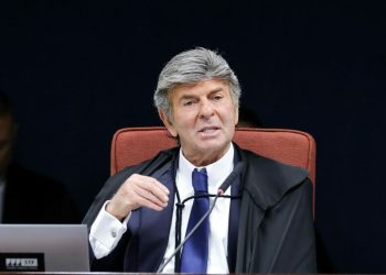 STF: Fux diverge de Moraes e vota para absolver 11 réus do 8/1