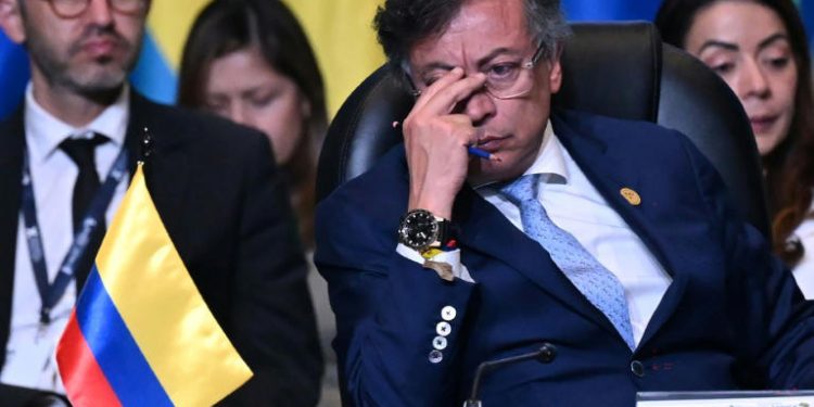 Chefe de inteligência da Colômbia deixa o cargo após escândalo por vazamento de informação para guerrilha