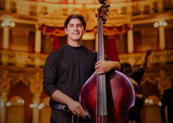 O SOM GRAVE DA ALMA  Contrabaixo ganha destaque em concerto com a Companhia de Ópera de Roraima