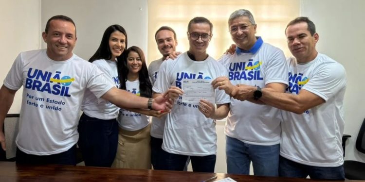 Deputado Zé Haroldo Cathedral se filia ao União Brasil e inicia nova fase política