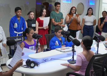 PROGRAMAÇÃO ESPECIAL  Rádio Assembleia abre estúdio para alunos do CCJuv em celebração aos 5 anos da emissora