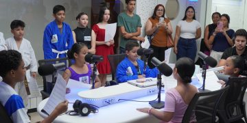 PROGRAMAÇÃO ESPECIAL  Rádio Assembleia abre estúdio para alunos do CCJuv em celebração aos 5 anos da emissora