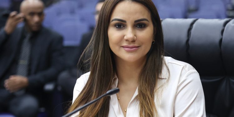 Joilma Teodora solicita ao Governo de Roraima construção de pontes em vicinal de Rorainópolis