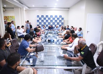 NEGOCIAÇÃO  Governo apresenta proposta de recomposição de 16% para servidores estaduais