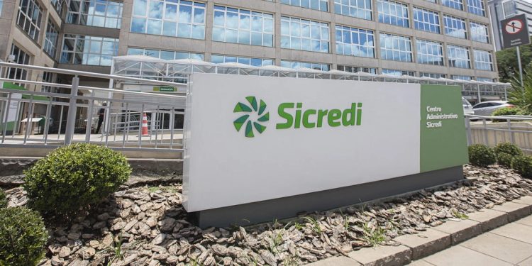 Presente em Roraima, Sicredi consolida posição entre as melhores instituições financeiras do Brasil no ranking da Forbes em 2026