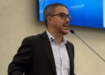 Vereador Ítalo Otávio pede investigação sobre contratos de tecnologia da Prefeitura de Boa Vista