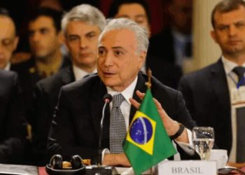 Negócio do Banco Master envolve Temer, investidores árabes e suspeita de plano para fuga de Vorcaro, diz Estadão
