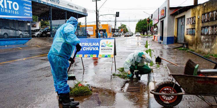 Prefeitura reforça ações da Patrulha da Chuva em diferentes pontos da capital