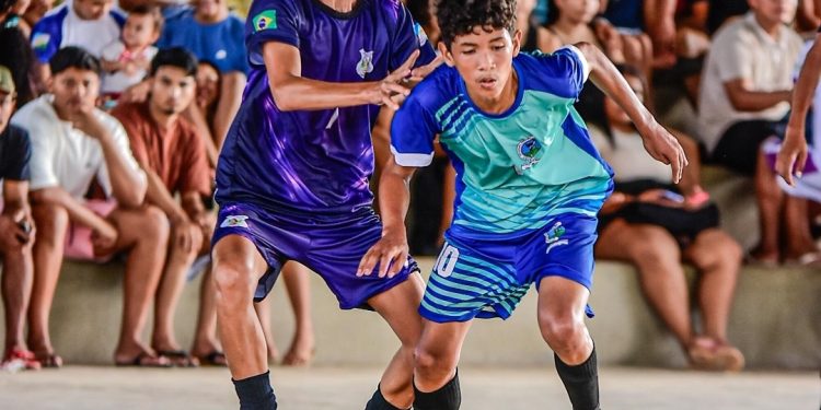 NUTRIÇÃO ESPORTIVA  Alunos-atletas dos Jogos Escolares têm alimentação própria orientada por nutricionista