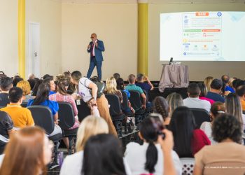 Escolas da Rede Municipal de Ensino recebem formação voltada à gestão participativa e transparente   