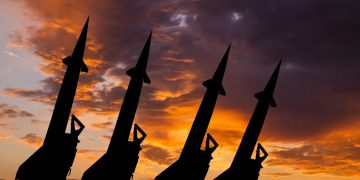 EUA aceleram venda US$ 8 bilhões em armas para países do Oriente Médio