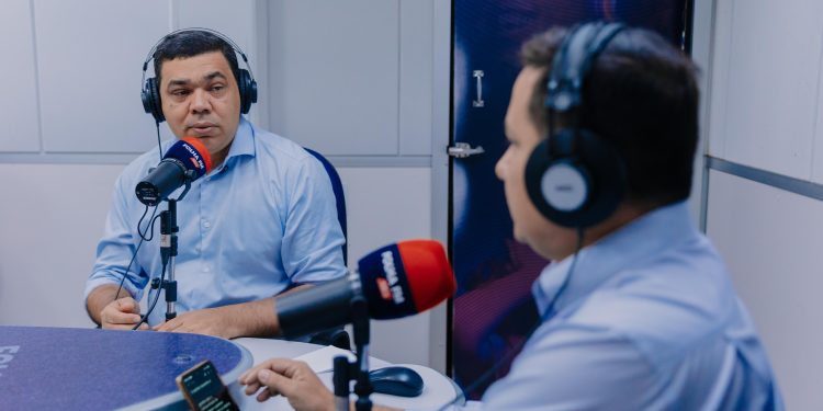AVANÇOS IMEDIATOS  Em entrevista, governador faz balanço das ações da gestão