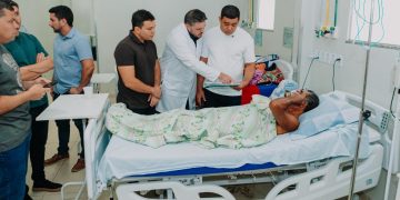 Em visita ao HGR, Sampaio anuncia ampliação de leitos e realização de cirurgias eletivas aos domingos