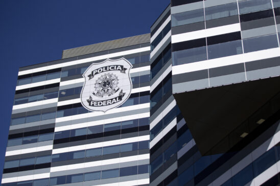 PF troca delegado que pediu investigação contra Lulinha e chefiava inquérito de desvios no INSS