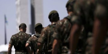 Governo corta verba e Exército suspende ação na fronteira contra crime