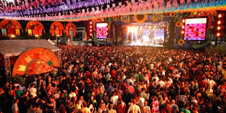 BV JUNINA 2026 É HOJE! Maior Arraial da Amazônia começa neste sábado, 13, na Praça Fábio Marques Paracat