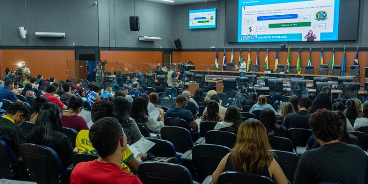 CERTAME ALERR  Aulão da Escolegis reúne candidatos às vésperas do concurso da Assembleia Legislativa