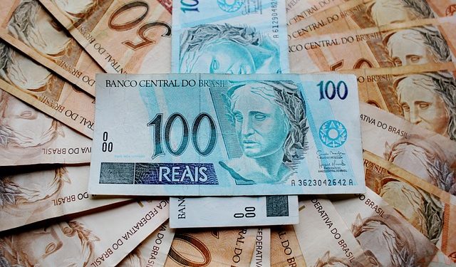 Dívida do Brasil bate novo recorde e passa dos R$9 trilhões