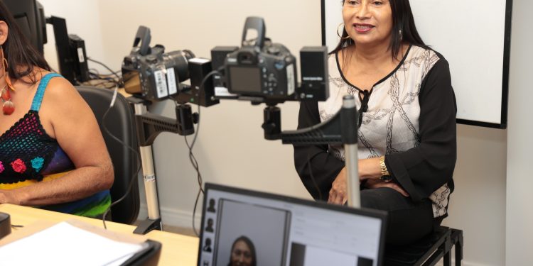 TRANSFORMANDO IDENTIDADES: Retificação de nome mobiliza pessoas trans em mutirão da Defensoria