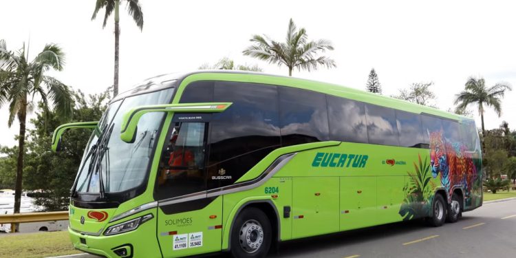 Eucatur estreia os primeiros ônibus rodoviários 6×2 de 15 metros do Brasil