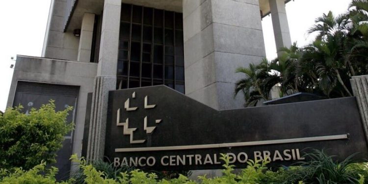 BC revela R$ 10,3 bilhões esquecidos em bancos; maioria dos brasileiros ainda não resgatou valores