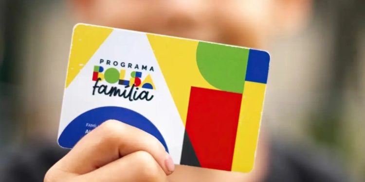 TCU expõe apagão de controle no Bolsa Família no governo Lula