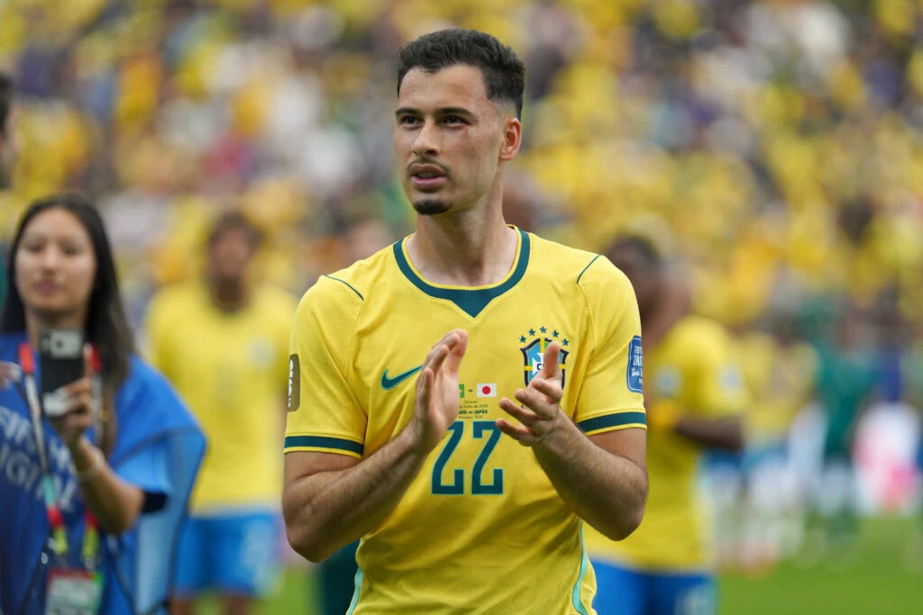 Web reage após camisa 13 ajudar o Japão e o 22 dar a vitória ao BR