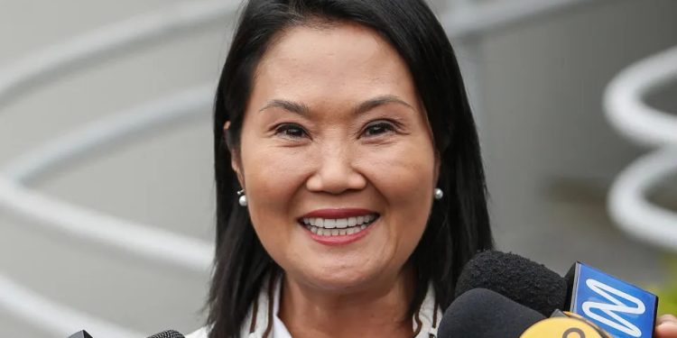 Após longa apuração, Keiko Fujimori é eleita presidente no Peru