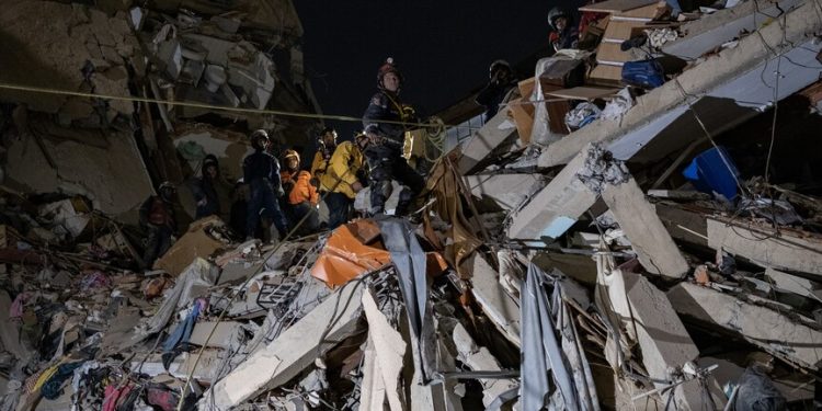 Terremotos na Venezuela: Número de mortos sobe para 589; veja as nacionalidades