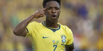Vini Jr. supera Tostão e Ronaldo na média de participações diretas em gols em Mundiais; veja ranking histórico